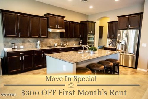6331 S Fresno St, Chandler, AZ, 85249-5589 | Card Image