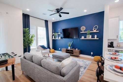 b-3613 Rosalie St, Houston, TX, 77004-2407 | Card Image