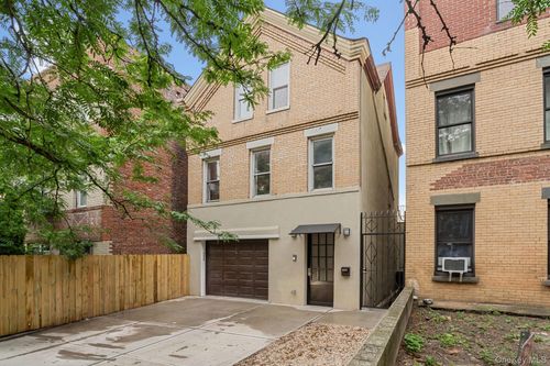 286 Wadsworth Ave, New York, NY, 10040-4401 | Card Image