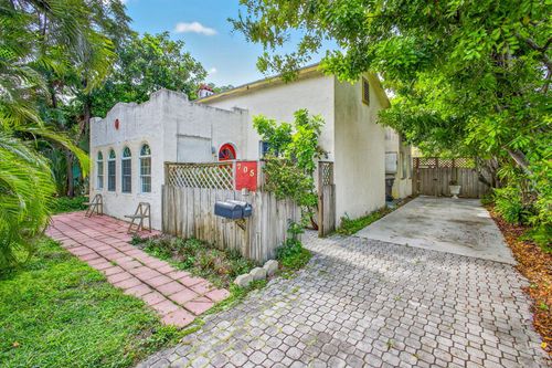705 Lytle St, West Palm Beach, FL, 33405-4531 | Card Image