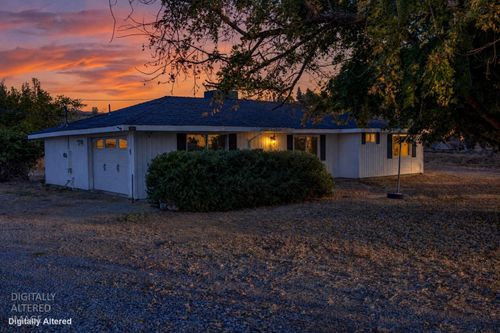 1823 S Petersburg Rd, Valley Springs, CA, 95252-9508 | Card Image