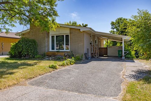 1182 Milburn St, Peterborough, ON, K9H6P2 | Card Image