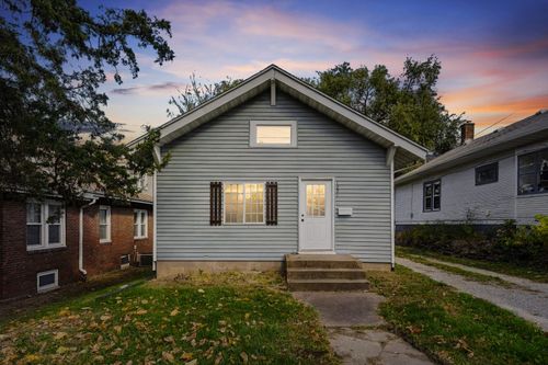 1221 25th Ave, Rock Island, IL, 61201-5332 | Card Image