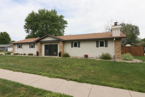 1411 W 11th St, Spencer, IA, 51301-2911 | Card Image