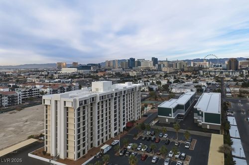 511-3930 University Center Dr, Las Vegas, NV, 89119-7270 | Card Image
