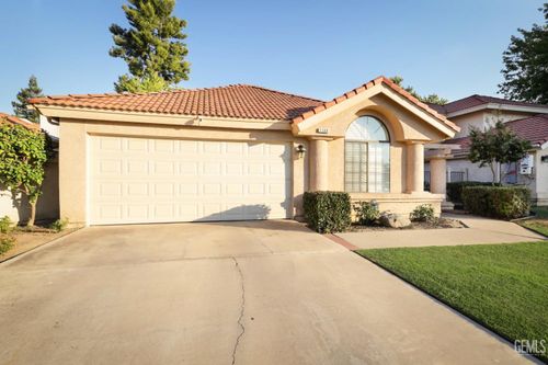 1109 Sussex Circle, Bakersfield, CA, 93311 | Card Image