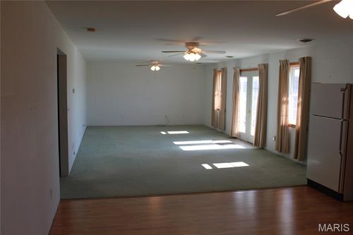 11742 Highway D, Louisiana, MO, 63353-4125 | Card Image