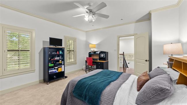 5558 Aspen St, House other with 5 bedrooms, 7 bathrooms and 3 parking in Bellaire TX | Image 24