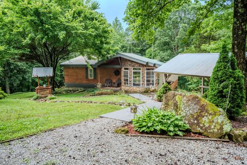 2305 Petty Branch Rd, Prospect, TN, 38477-6331 | Card Image