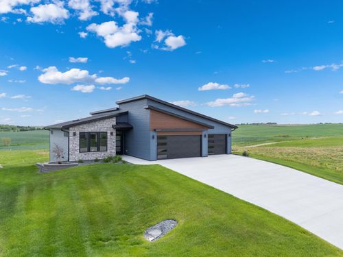 6624 Morgan Dr Nw, Byron, MN, 55920-5503 | Card Image