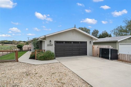 22107 J St, Santa Margarita, CA, 93453-8709 | Card Image