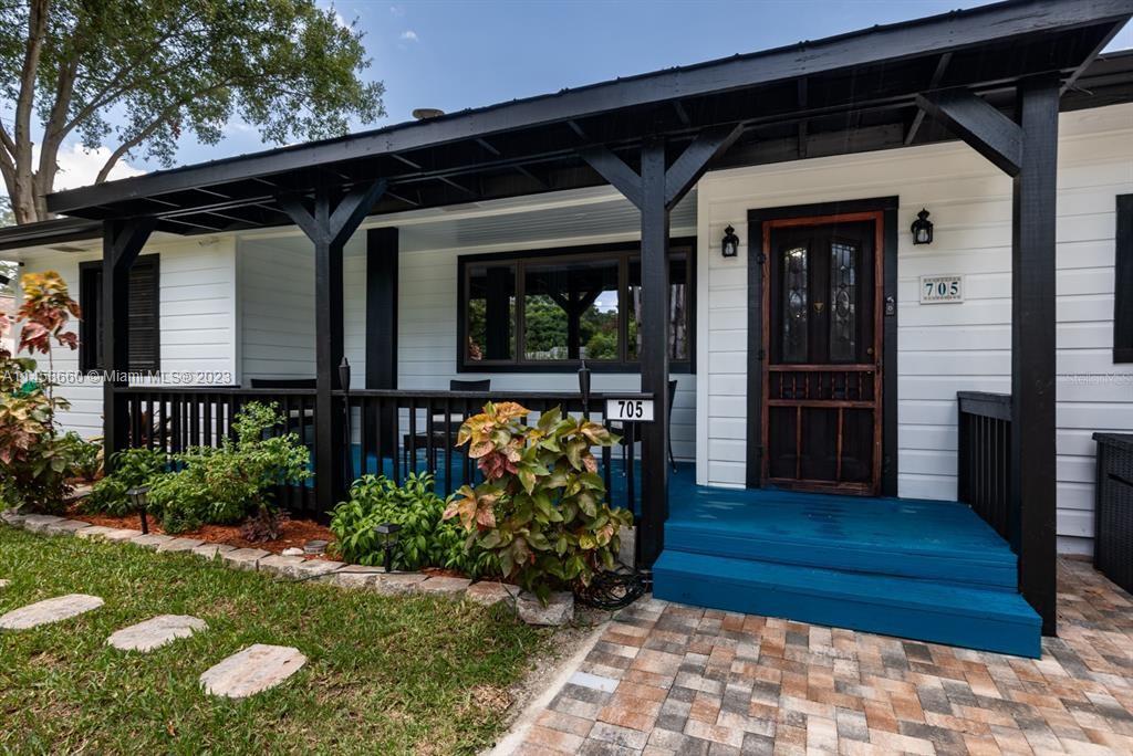 Crest Ave, Clearwater, FL 33756