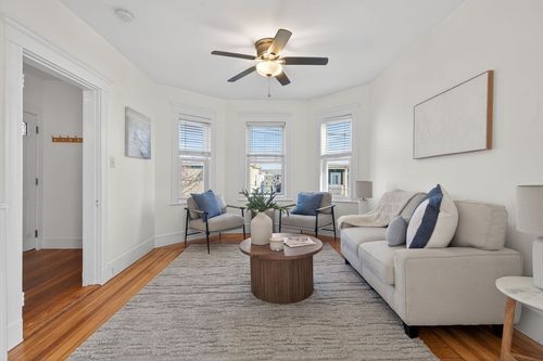 b-102 Grant St, Somerville, MA, 02145-1929 | Card Image
