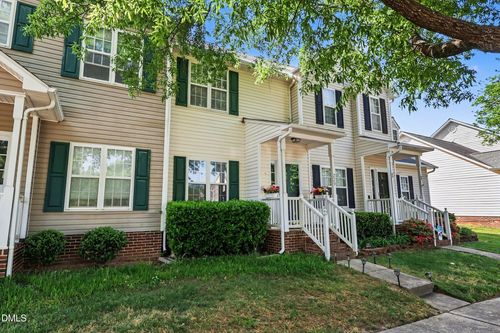 229 Commons Dr, Holly Springs, NC, 27540-7864 | Card Image