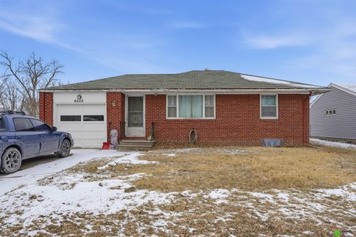 6500 Knox St, Lincoln, NE, 68507-2561 | Card Image