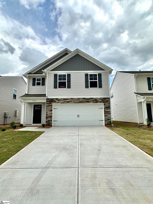 6039 Willutuck Dr, Boiling Springs, SC, 29316-6700 | Card Image