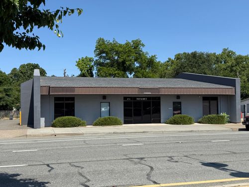 748 N Market Street, Redding, CA, 96003 | Card Image