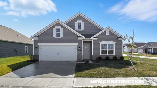 105 Fippenny Pl, Mount Vernon, OH, 43050-0100 | Card Image