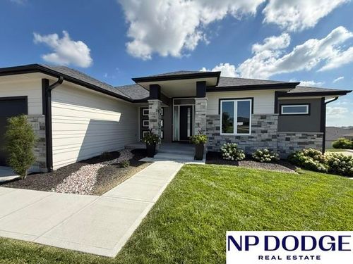 8117 S 184th Ave, Omaha, NE, 68136-6445 | Card Image