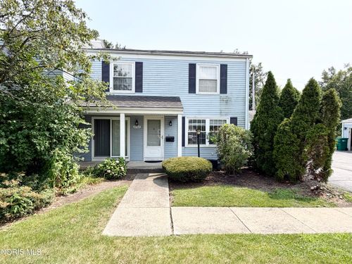 3752 Lakepointe Dr, Northwood, OH, 43619-2110 | Card Image