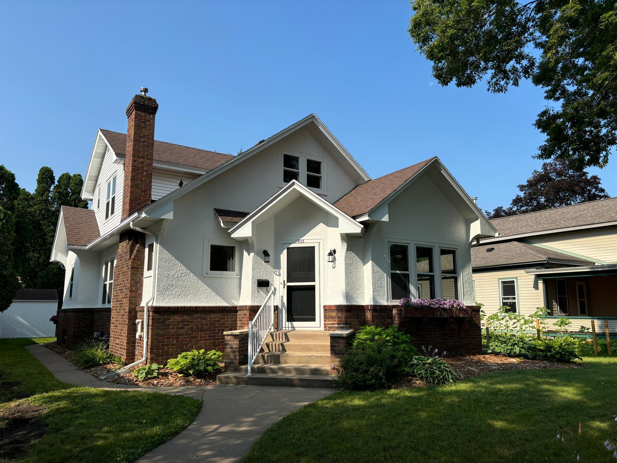 5th St, Winona, MN 55987