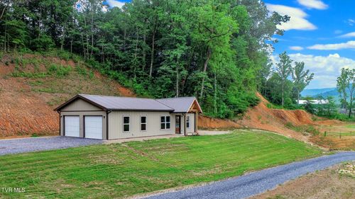 1976 Hartford Rd, Cosby, TN, 37722-3500 | Card Image