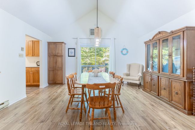 10248 Pinetree Dr, House other with 4 bedrooms, 2 bathrooms and 4 parking in Grand Bend ON | Image 8