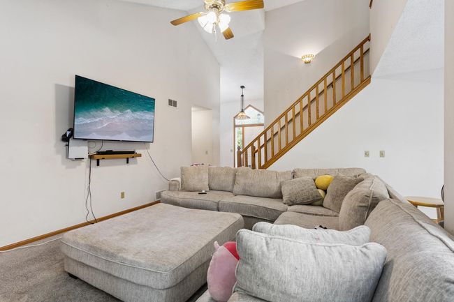 Lots of room for family and friends | Image 8