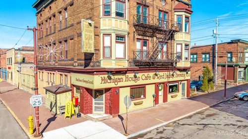 300 Sixth Street, Calumet, MI, 49913 | Card Image