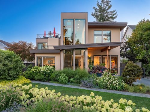 719 99th Ave Ne, Bellevue, WA, 98004-4912 | Card Image