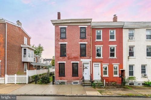 32 E Elm St, NORRISTOWN, PA, 19401-3814 | Card Image