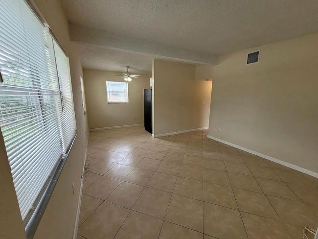 4700 Ne 14 Th Ave, House other with 3 bedrooms, 2 bathrooms and null parking in Pompano Beach FL | Image 4