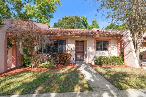 9747 86th Ave, SEMINOLE, FL, 33777-2541 | Card Image