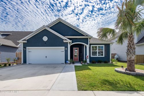 416 Edgewater Way, Surf City, NC, 28445-1603 | Card Image