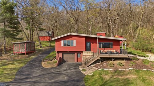 W25512 Sullivan Rd, Trempealeau, WI, 54661-7241 | Card Image