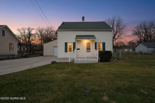 2247 Marcy St, Toledo, OH, 43605-1943 | Card Image