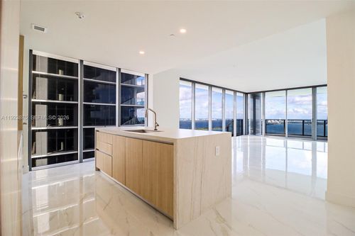 unit-4201-700 Ne 24th St, Miami, FL, 33137-5512 | Card Image