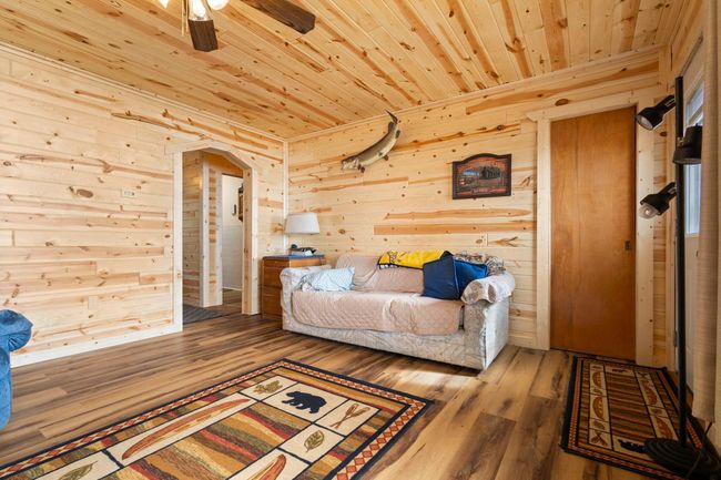 Living Room | Image 16