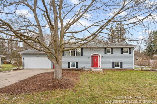 2534 William Ave, Holland, MI, 49424-6335 | Card Image