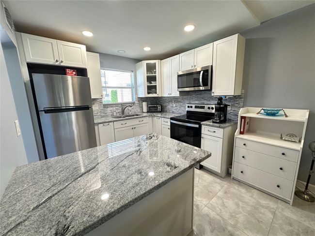 Kitchen | Image 9