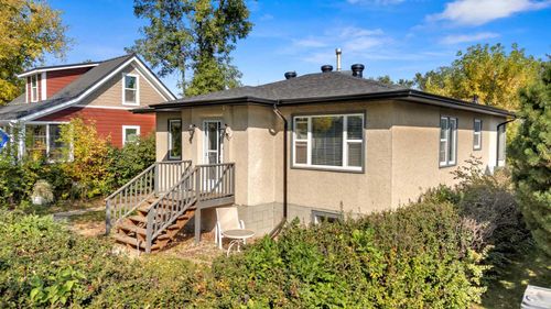 5006 55 Avenue, Ponoka, AB, T4J1H3 | Card Image