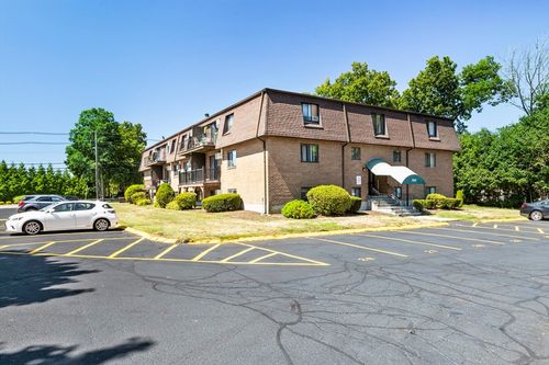 apt-24-800 County St, Taunton, MA, 02780-3765 | Card Image