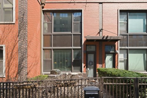 119-945 N Kingsbury St, Chicago, IL, 60610-7431 | Card Image
