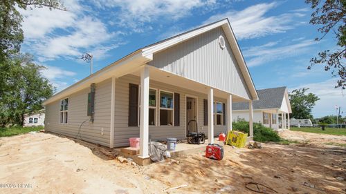 924 Taylor Dr, Panama City, FL, 32404-9406 | Card Image