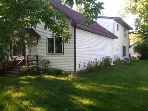 212 1st St Se, Sebeka, MN, 56477-4204 | Card Image