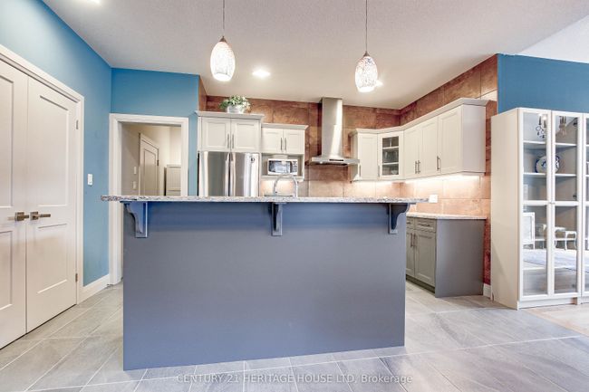 54 Compass Trail, House attached with 3 bedrooms, 3 bathrooms and 2 parking in Port Stanley ON | Image 7