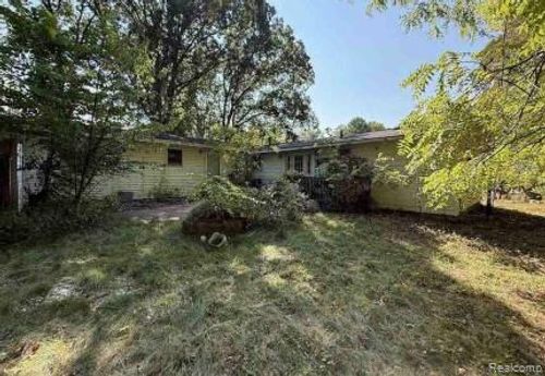 12505 Bueche Rd, Burt, MI, 48417-9620 | Card Image