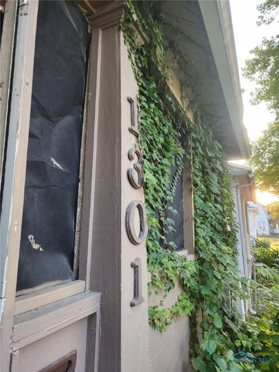Fernwood Ave, Toledo, OH 43607
