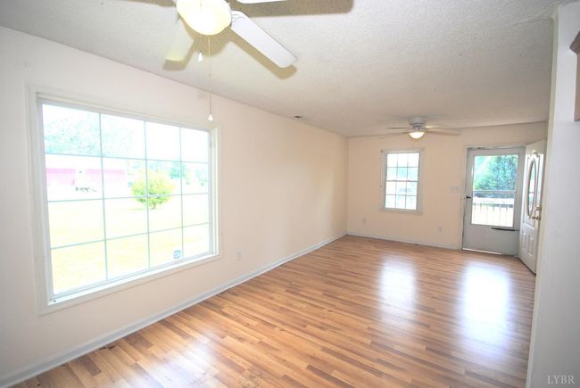 1114 Golden Leaf Rd, House other with 3 bedrooms, 2 bathrooms and null parking in Nathalie VA | Image 6