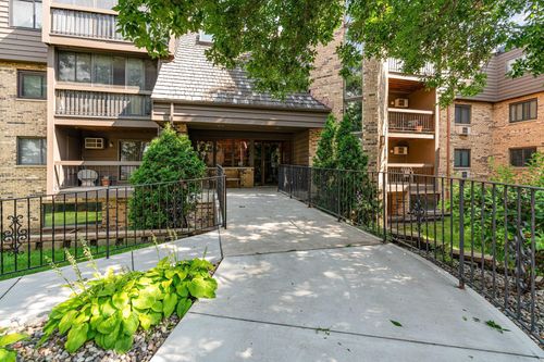 apt-311-999 41st Ave Ne, Columbia Heights, MN, 55421-3189 | Card Image